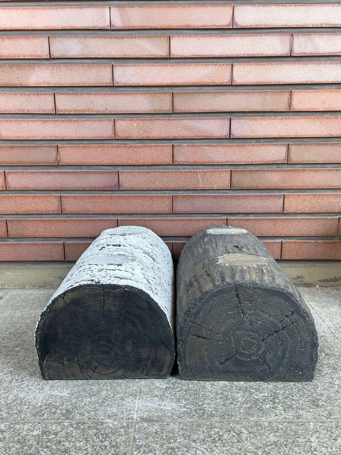 セメントプランター 33cm 側面 重厚感 左官技術